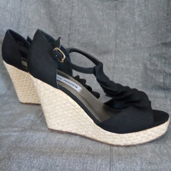 Steve Madden Black w/Beige Basket Weave Wedge (Size 5.5) - Picture 6 of 11